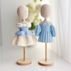 Blue dresses