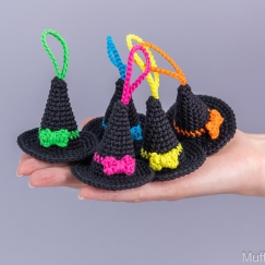 Witch Hat Keychains